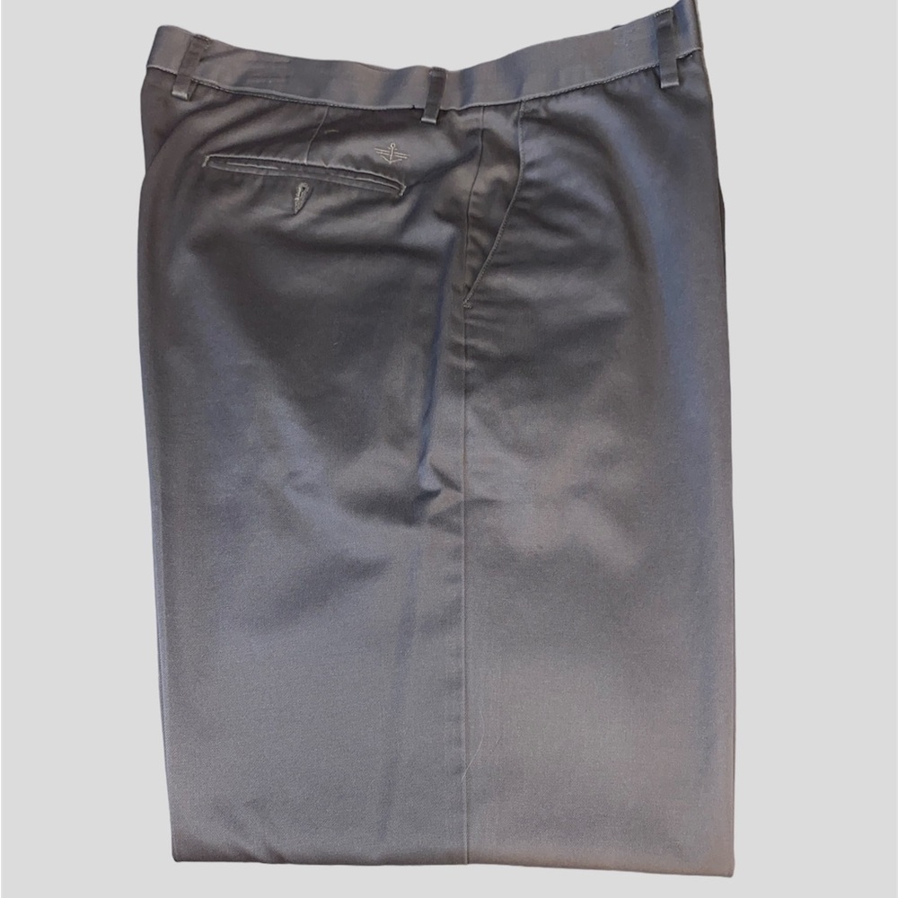 Docker khaki flat front pants 36X32